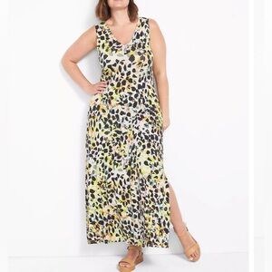 LANE BRYANT   Side-Slit Maxi Dress With Back-Detail. Size 22/24